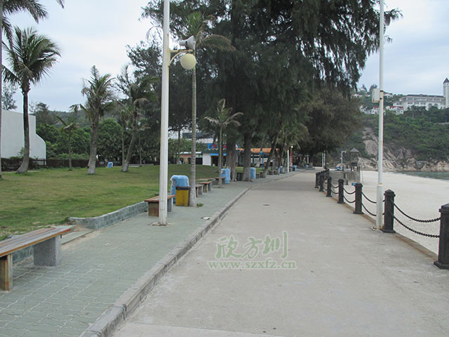 欣方圳戶(hù)外玻璃鋼垃圾桶 保障廈門(mén)街道衛生
