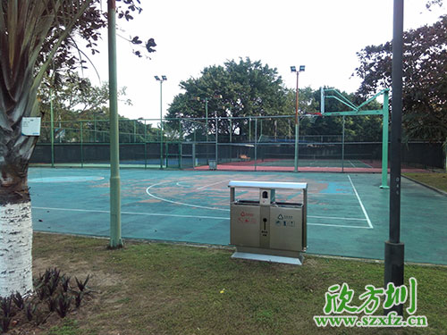 四川物業(yè)戶(hù)外分類(lèi)不銹鋼垃圾桶，新客戶(hù)的信任。